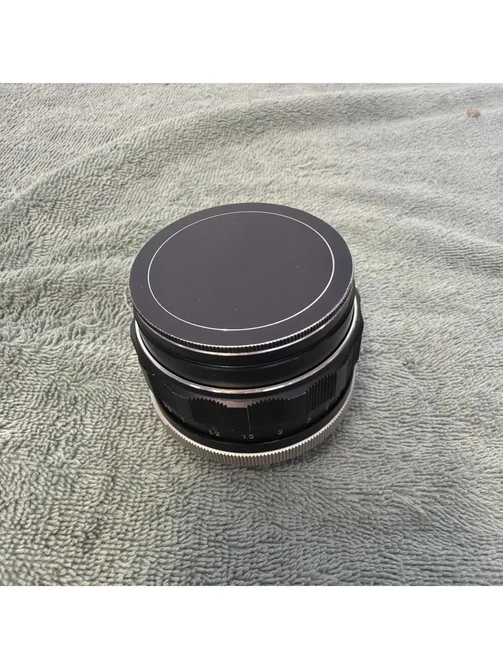Minolta MC Rokkor-PF 58mm F1.4 Standard MF Lens / Good Working Condition. Caps - Picture 4 of 5